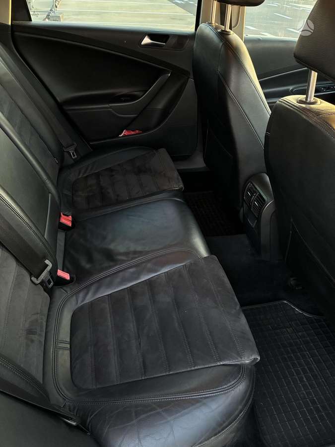 Volkswagen Passat 2009 — photo 11