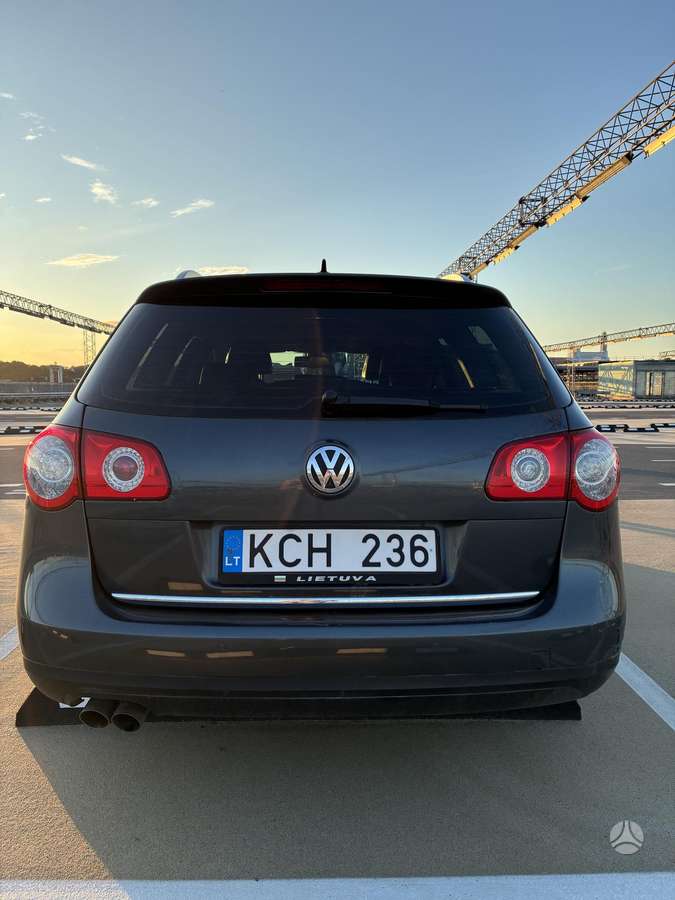 Volkswagen Passat 2009 — photo 5