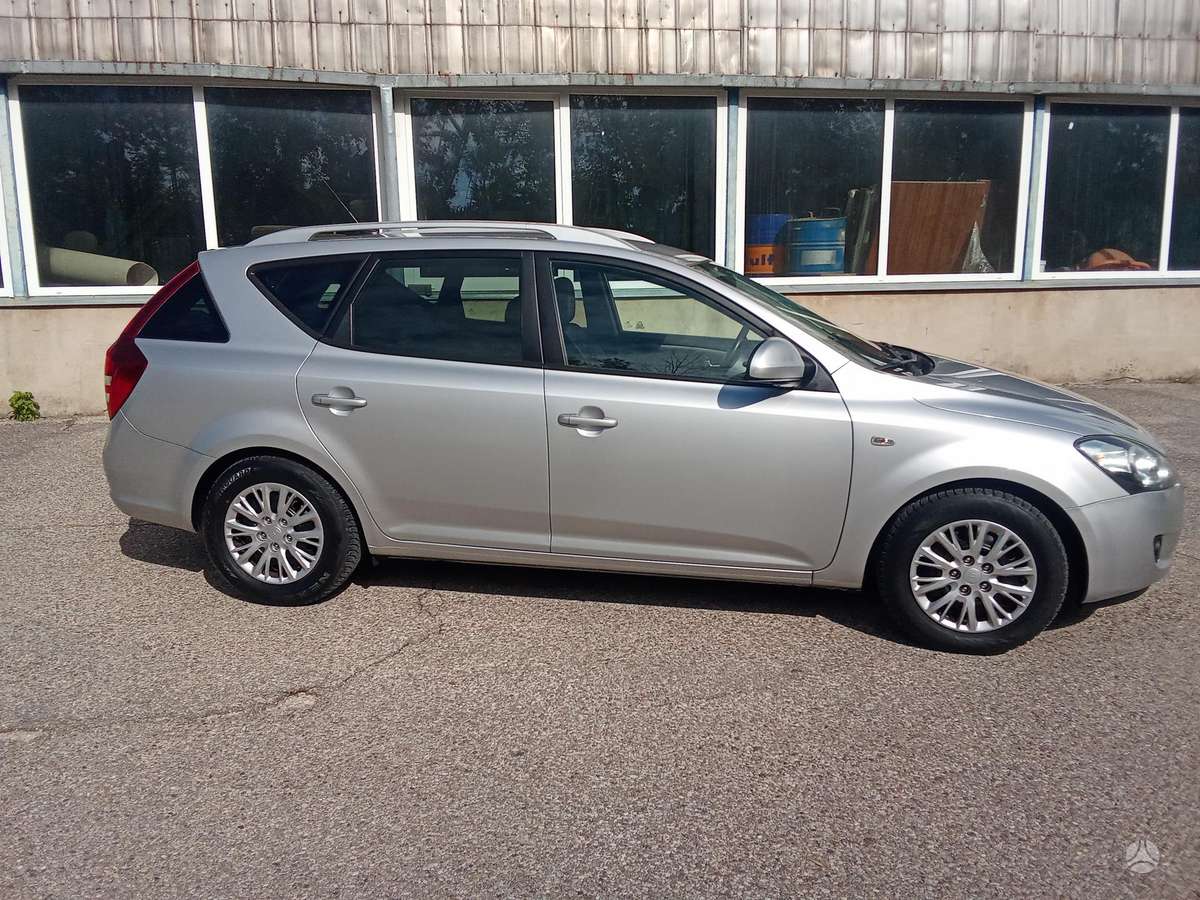 Kia Ceed 2008 — engine 1600 cm³, 116 HP (85kW)