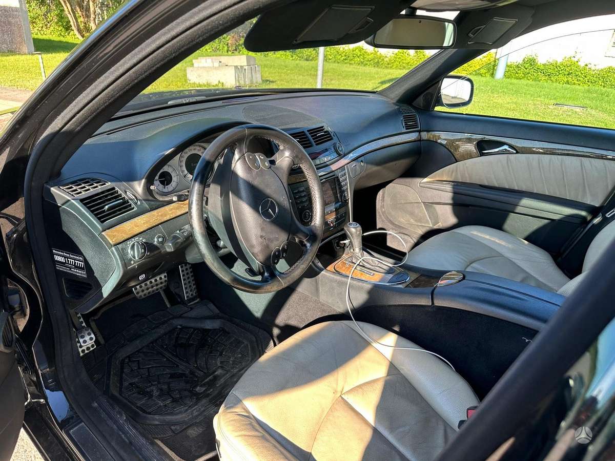 Mercedes-Benz E320 2006 — двигун 2987 cm³, 224 HP (165kW)