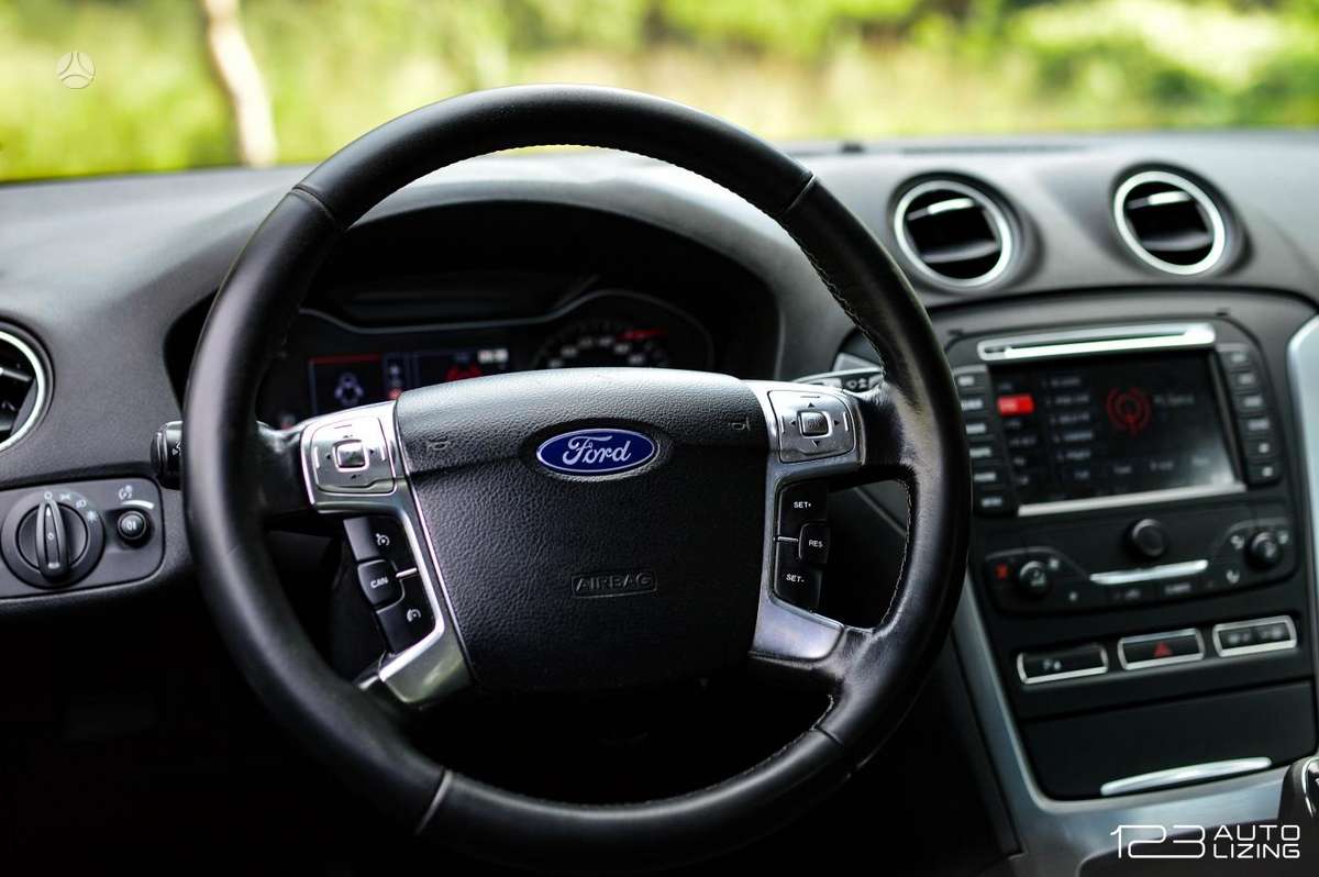 Ford Mondeo 2014 — photo 15