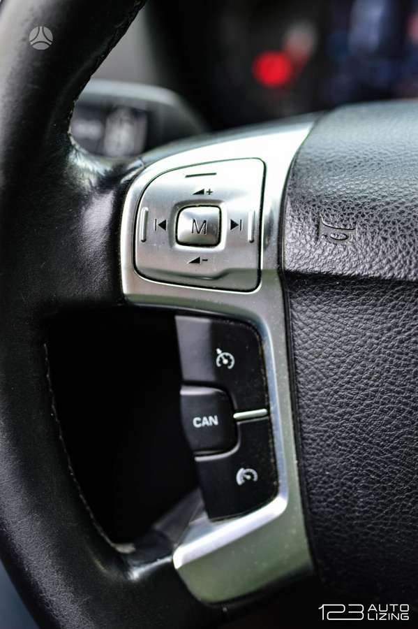 Ford Mondeo 2014 — photo 18