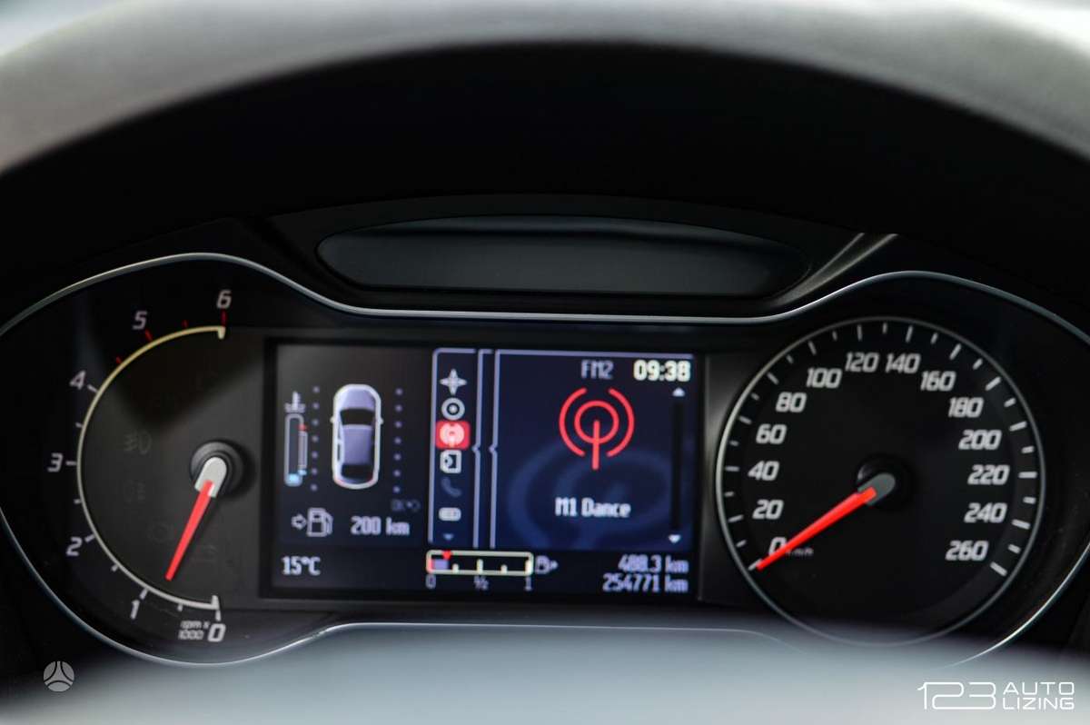 Ford Mondeo 2014 — photo 20