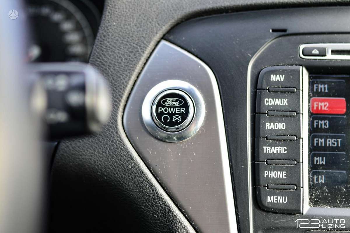 Ford Mondeo 2014 — photo 25