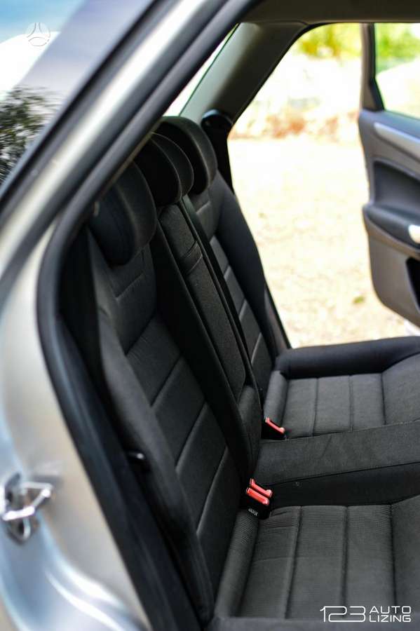 Ford Mondeo 2014 — photo 9