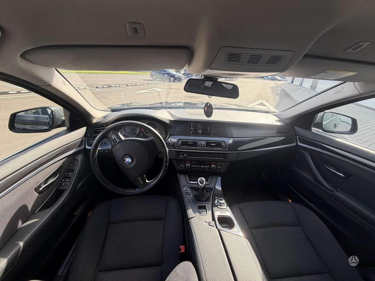 BMW 520 2013 — photo 7