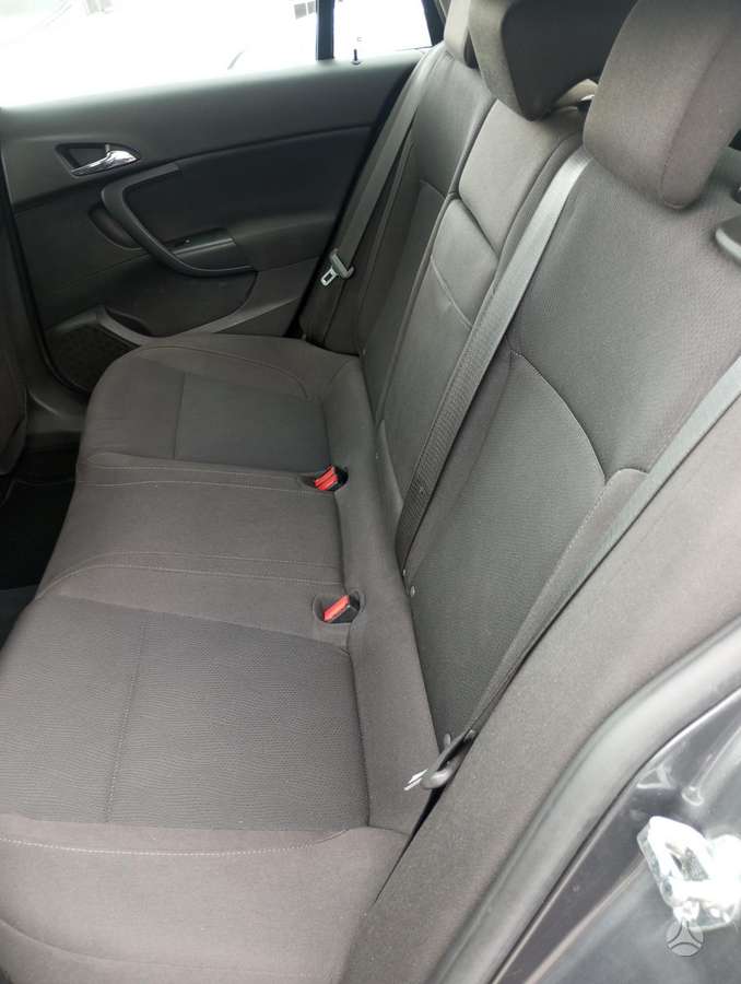Opel Insignia 2012 — photo 10