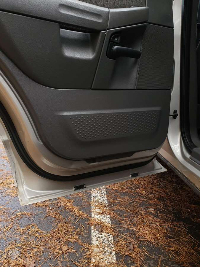 Ford Explorer 2005 — photo 13