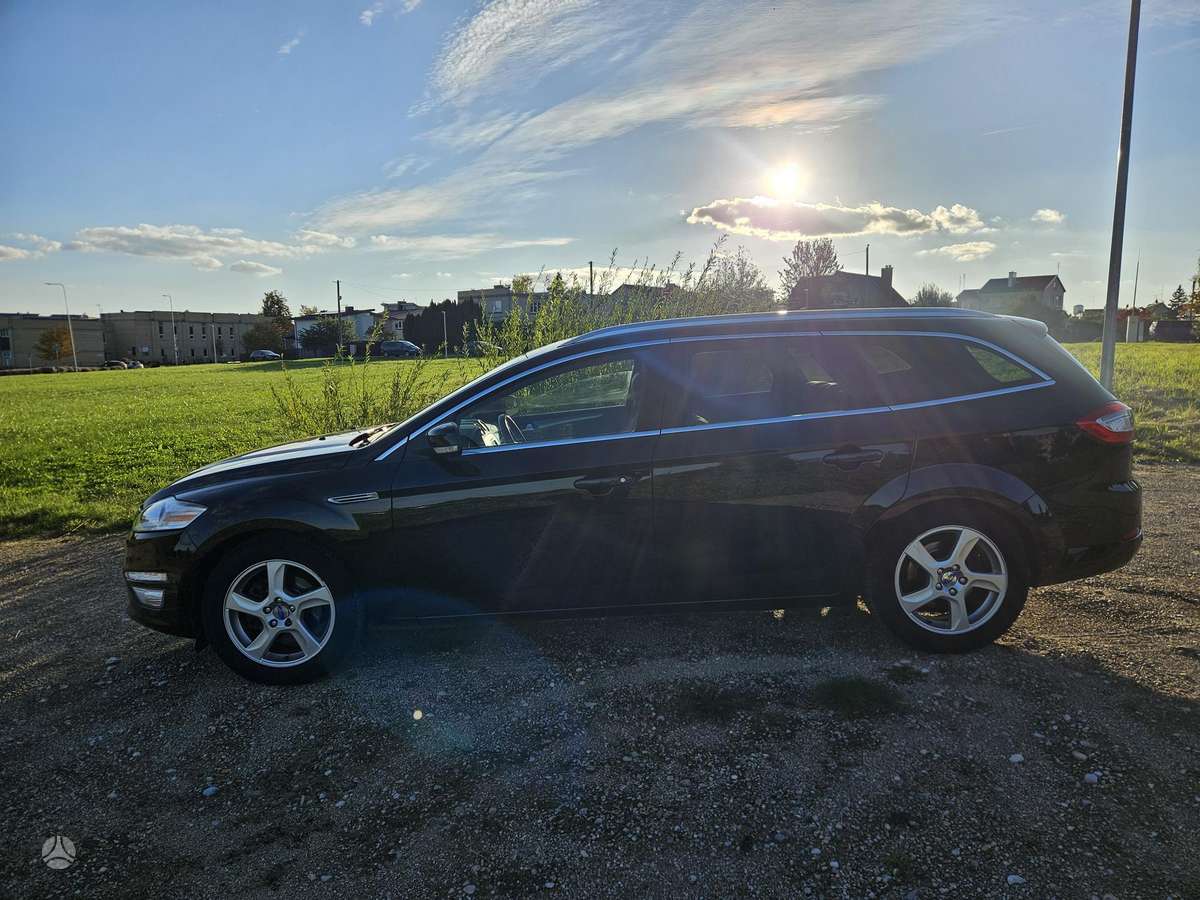 Ford Mondeo 2014 — photo 8