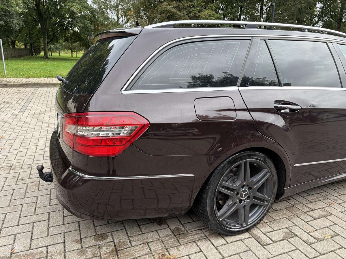 Mercedes-Benz E350 2009 — photo 5