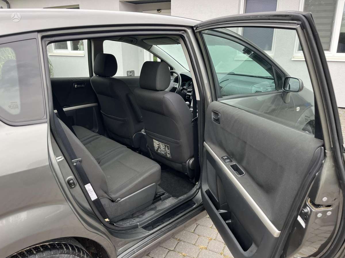 Toyota Corolla 2006 — photo 18