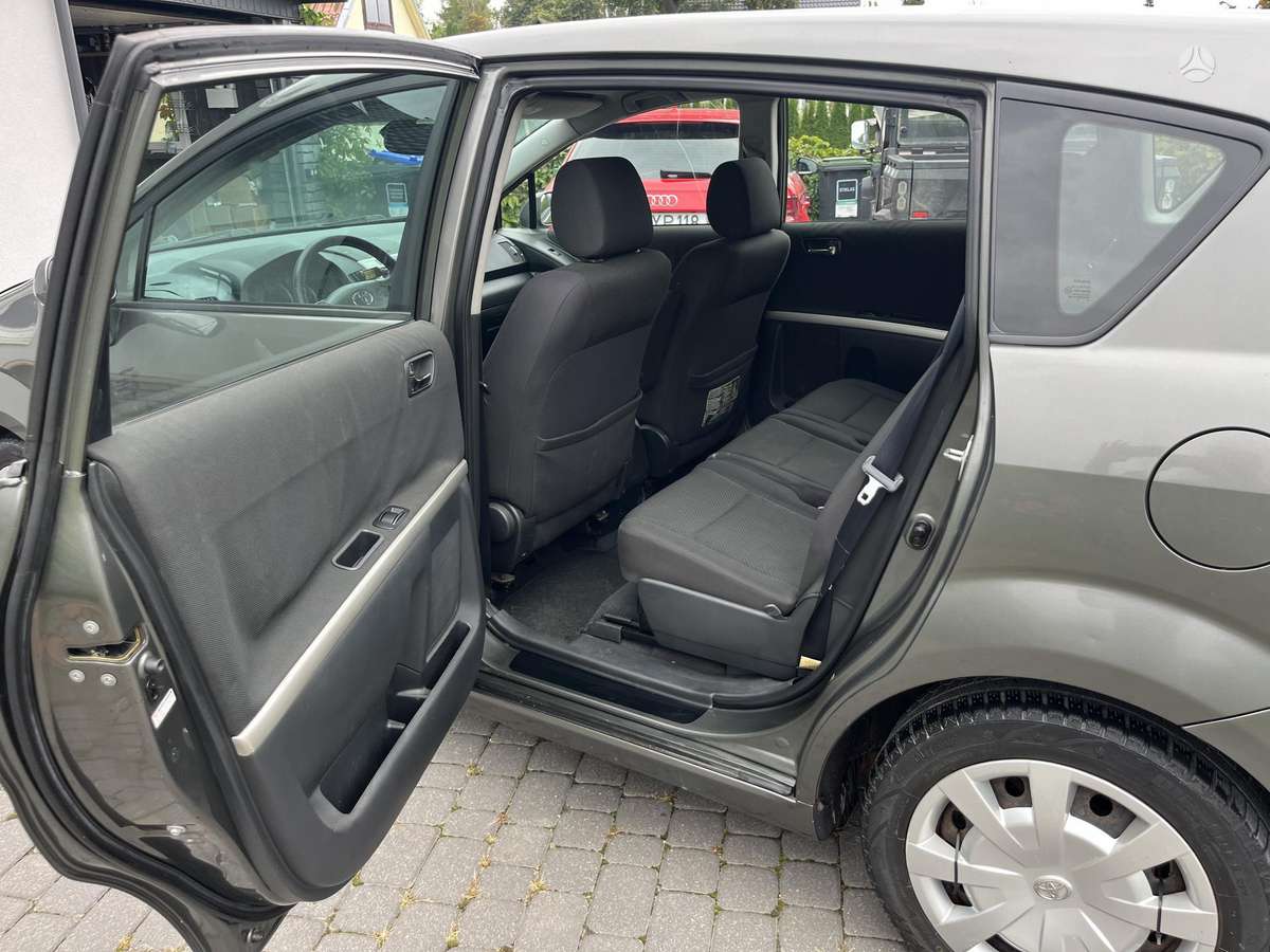 Toyota Corolla 2006 — photo 19