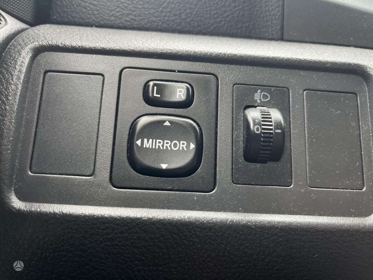 Toyota Corolla 2006 — photo 28