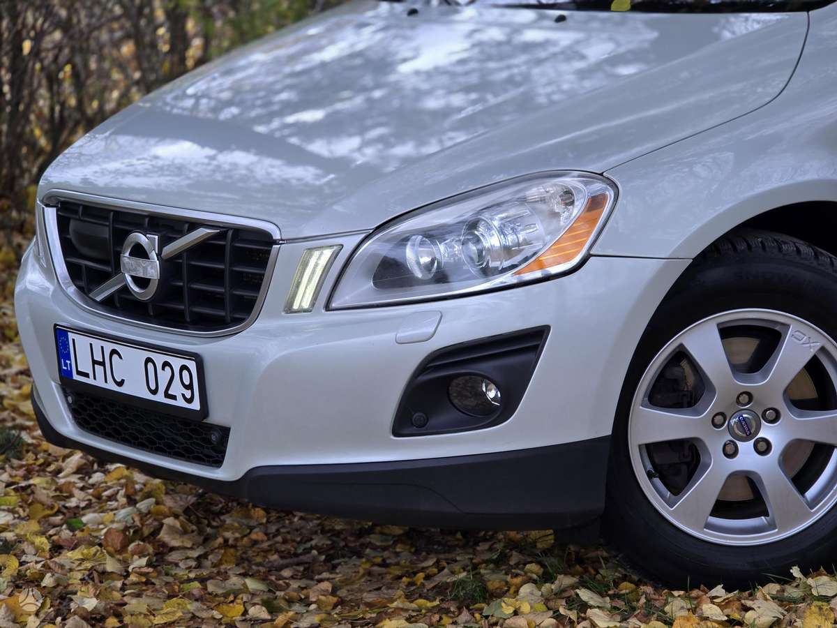 Volvo XC60 2009 — фото 15