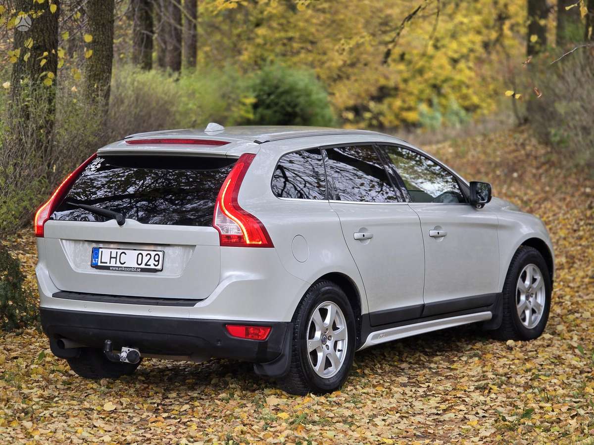 Volvo XC60 2009 — фото 6