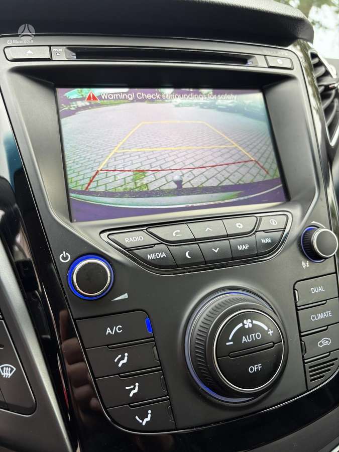 Hyundai i40 2011 — photo 17