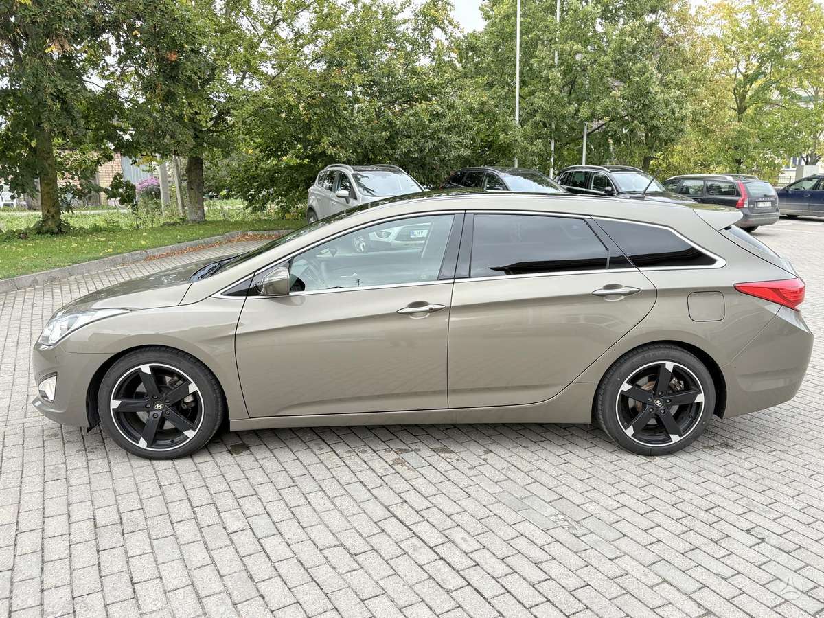 Hyundai i40 2011 — photo 5
