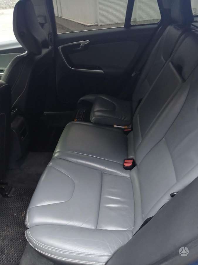 Volvo V60 2013 — photo 10