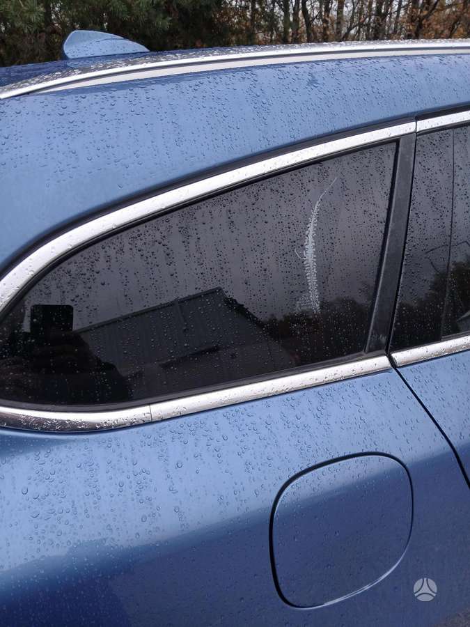 Volvo V60 2013 — photo 15