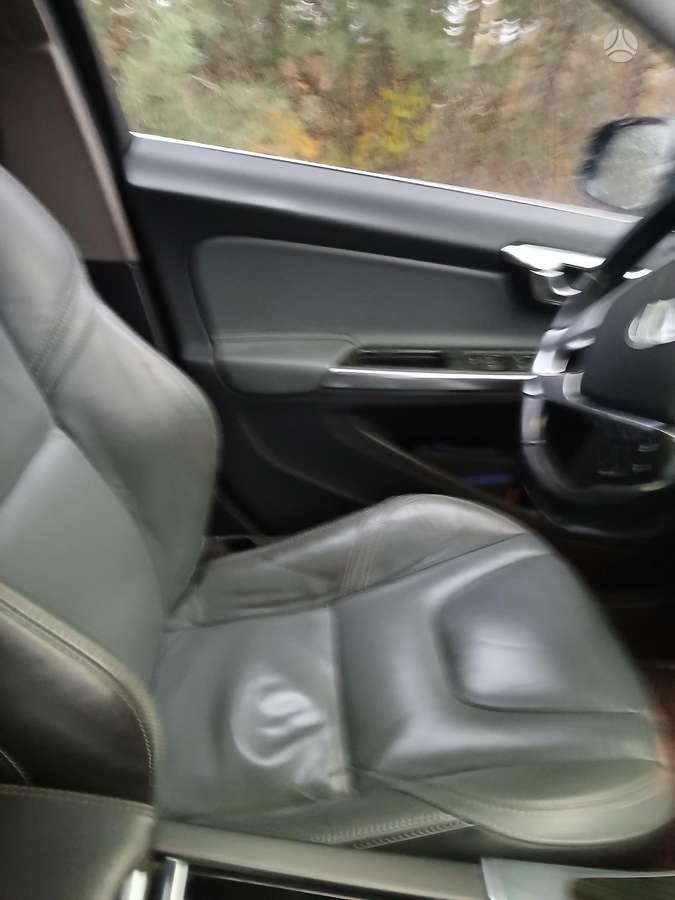 Volvo V60 2013 — photo 7