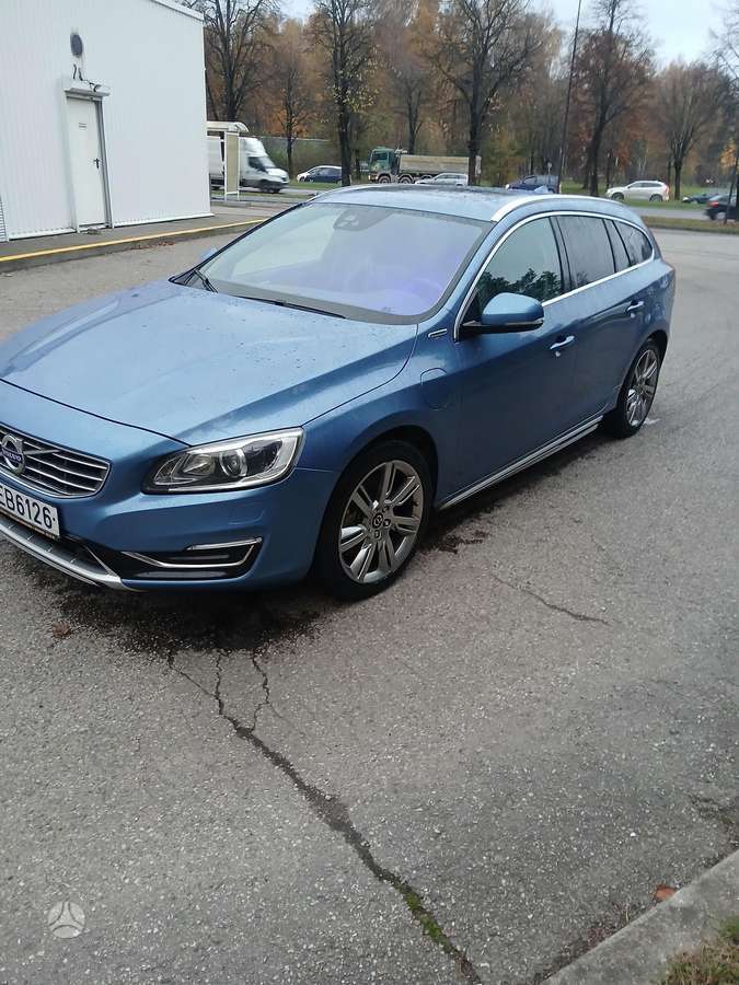 Volvo V60 2013 — photo 8
