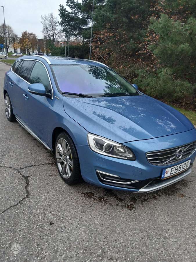 Volvo V60 2013 — photo 9
