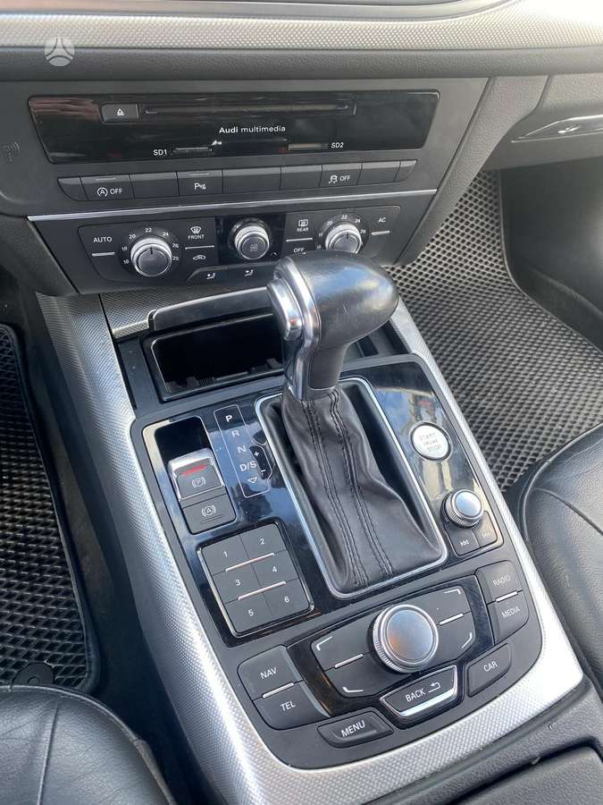 Audi A6 2014 — photo 12