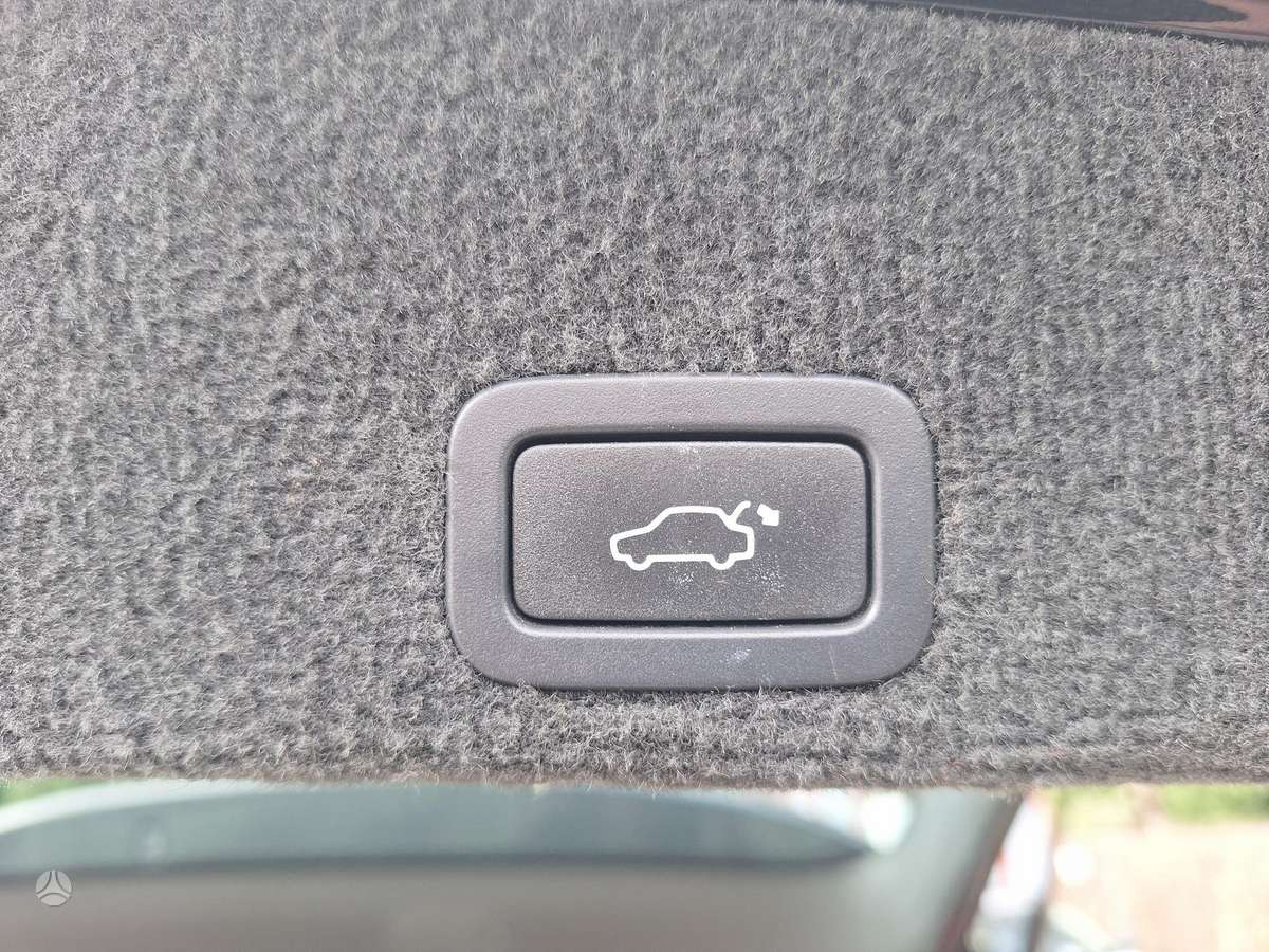 Volvo XC60 2010 — photo 13