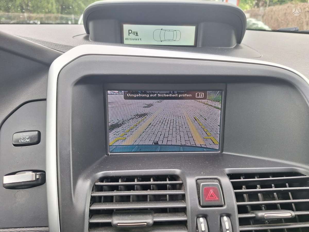 Volvo XC60 2010 — photo 20