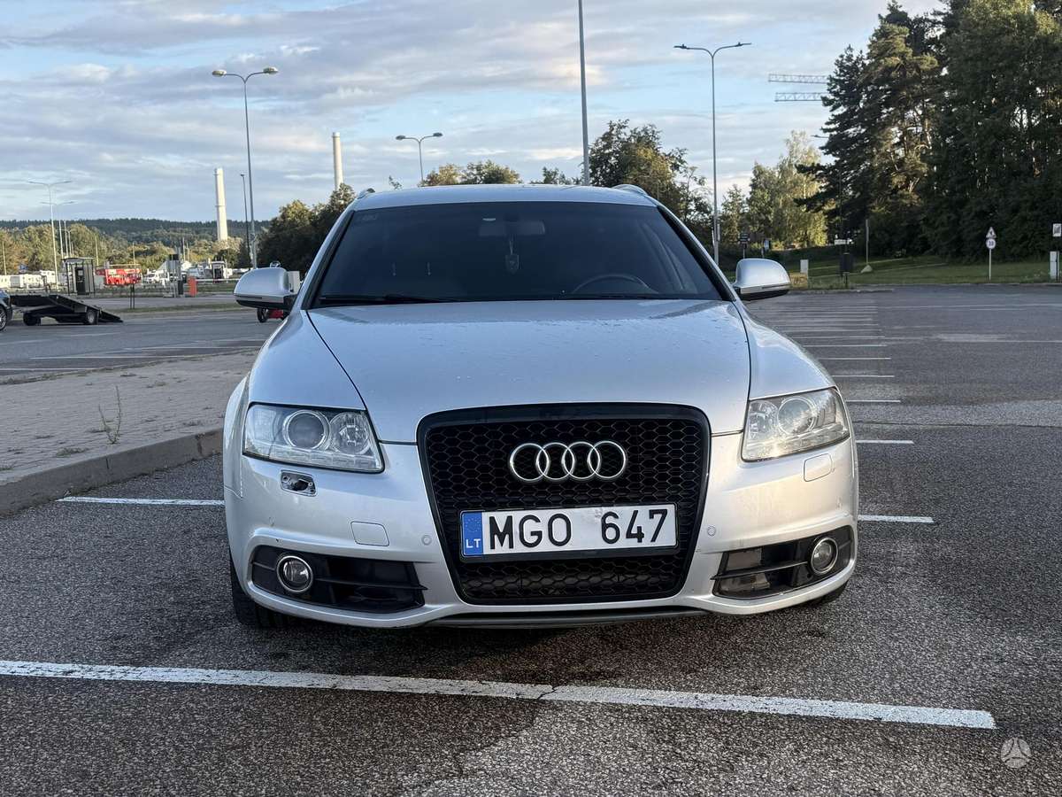 Audi A6 2011 — вигляд ззаду