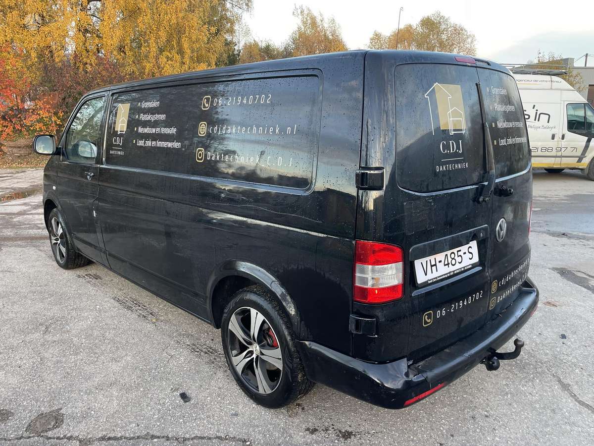Volkswagen Transporter 2014 — салон