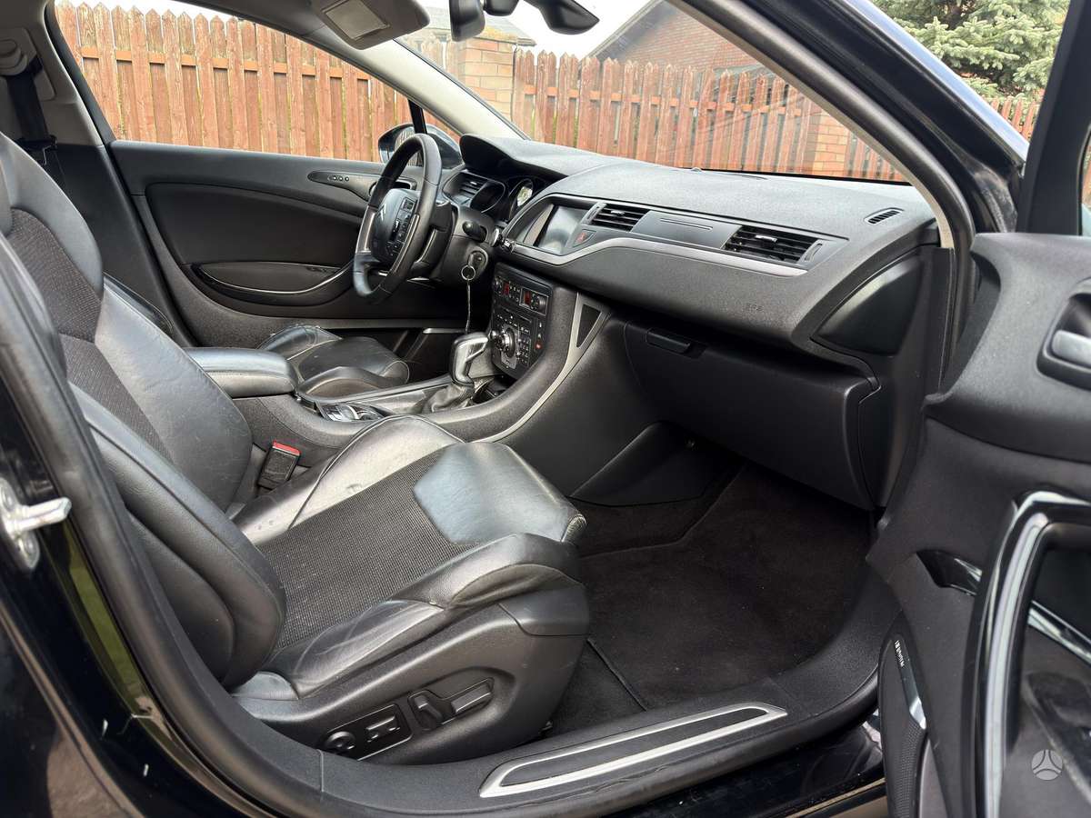 Citroen C5 2010 — photo 13