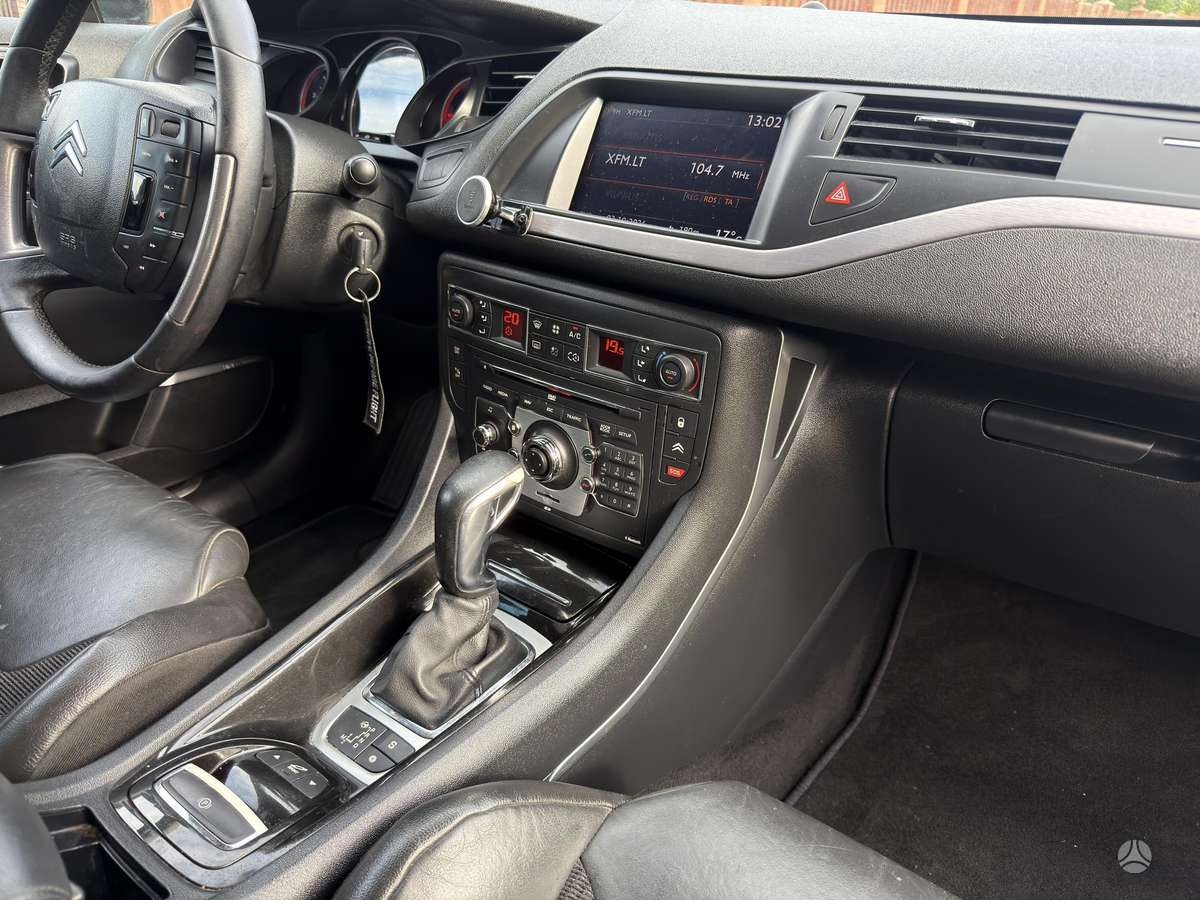 Citroen C5 2010 — photo 15