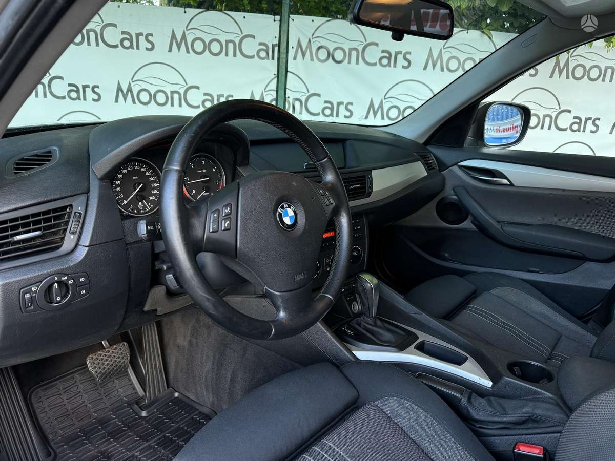 BMW X1 2011 — photo 9