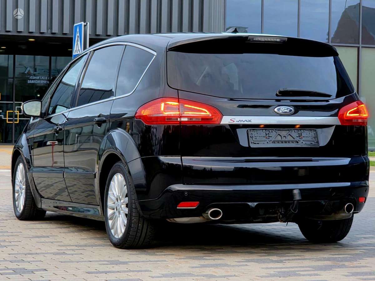 Ford S-MAX 2013 — photo 10