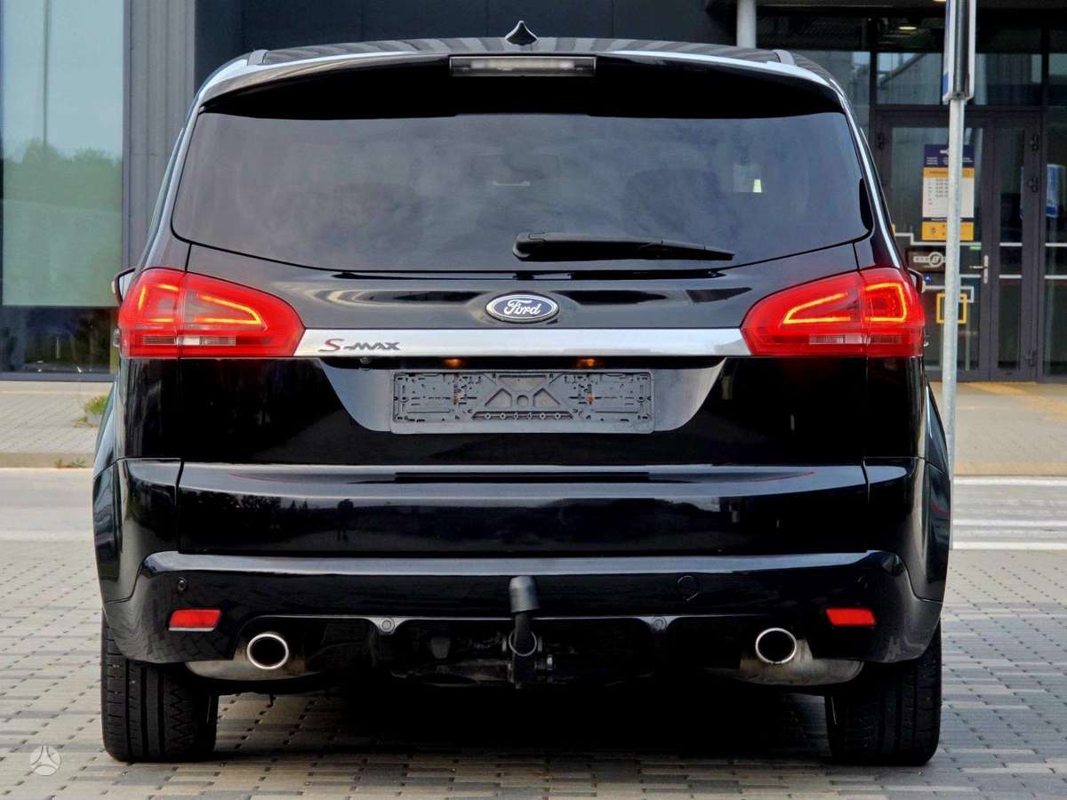 Ford S-MAX 2013 — photo 11