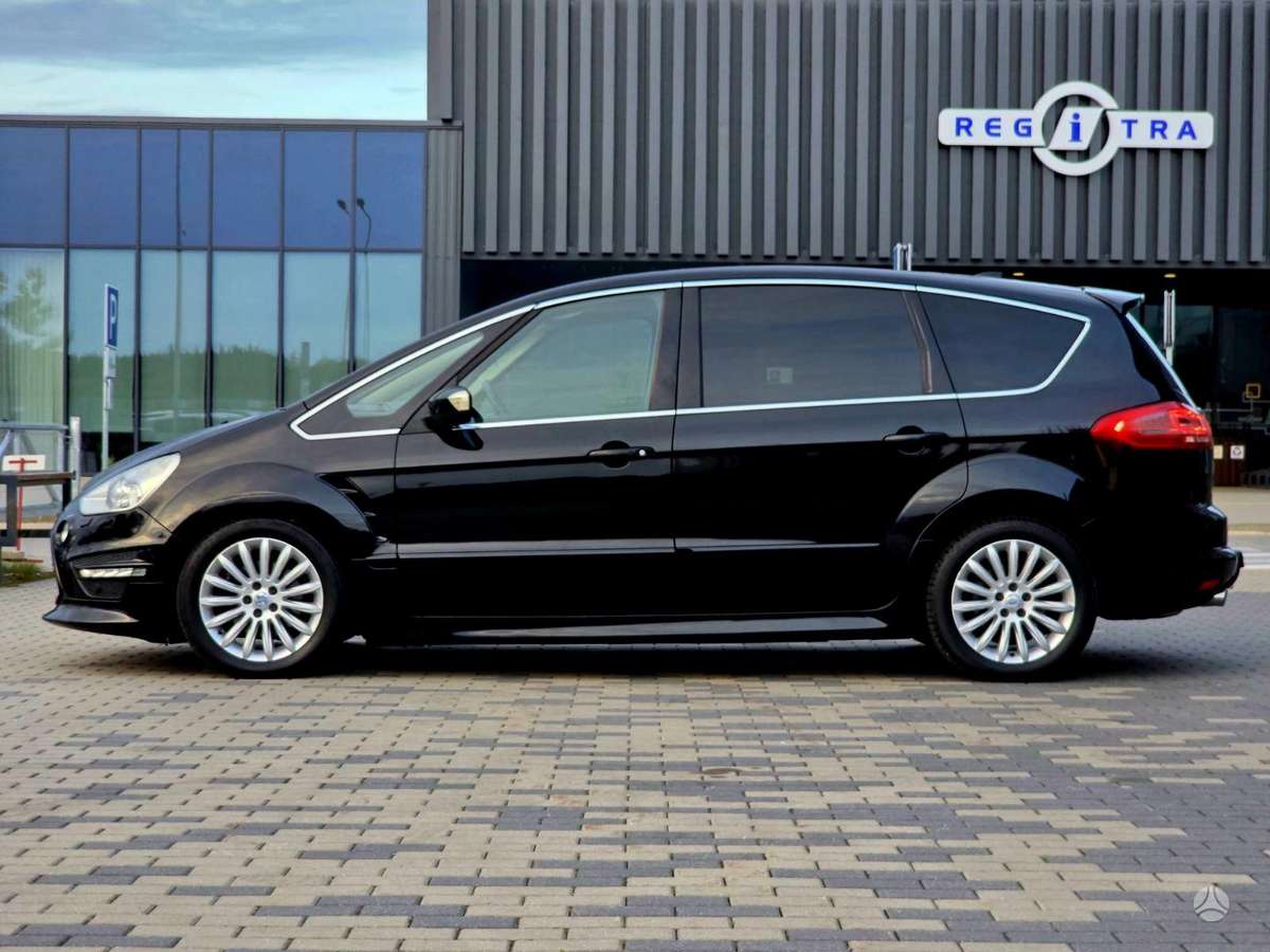 Ford S-MAX 2013 — photo 8