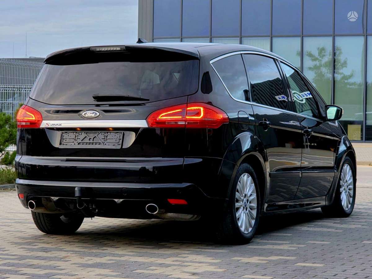 Ford S-MAX 2013 — photo 9