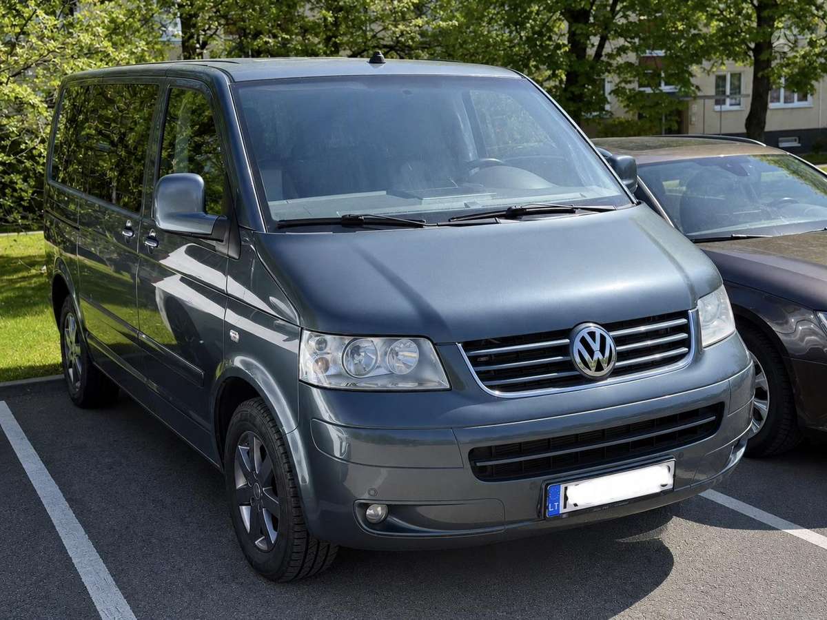 Volkswagen Multivan 2009 — авто для ЗСУ з Європи