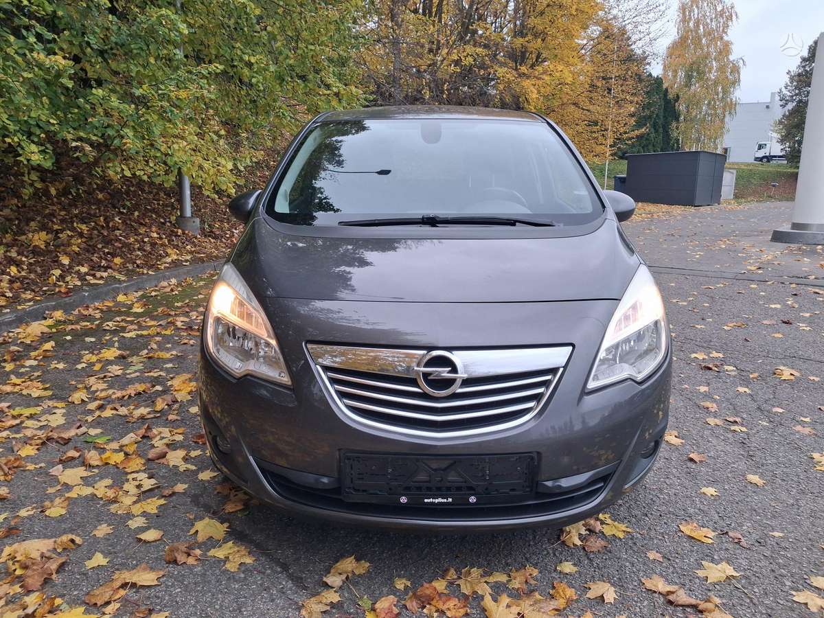 Opel Meriva 2012 — photo 8