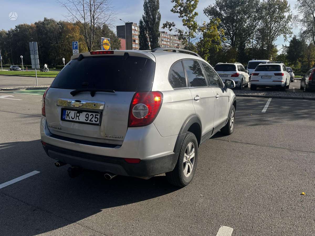Chevrolet Captiva 2010 — photo 8