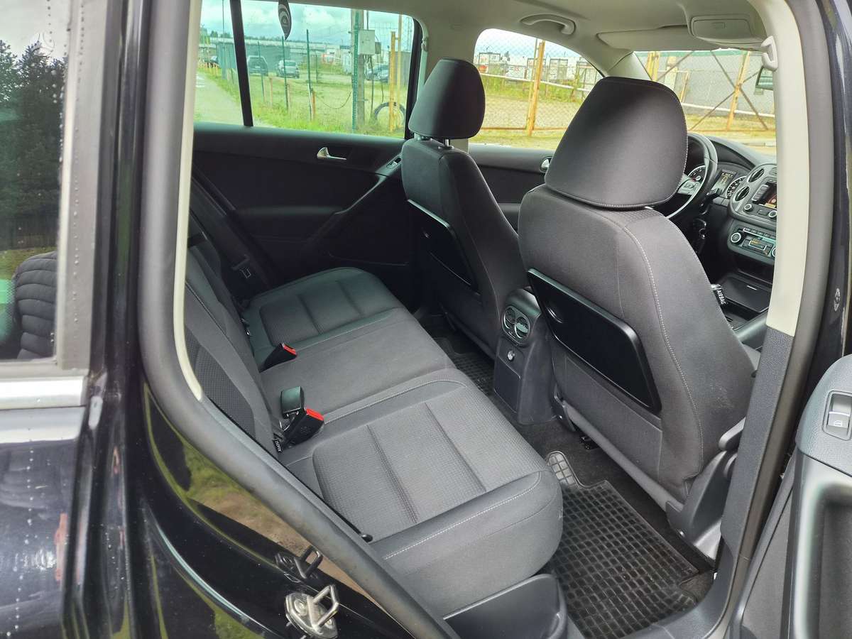 Volkswagen Tiguan 2011 — photo 14