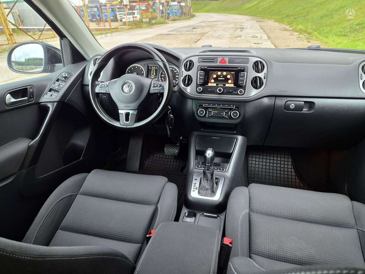 Volkswagen Tiguan 2011 — photo 9