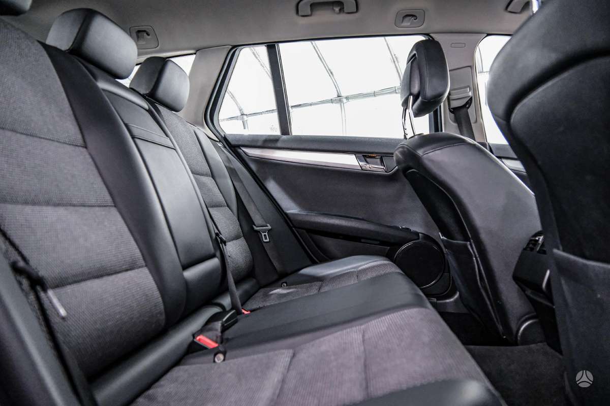 Mercedes-Benz C280 2008 — photo 10