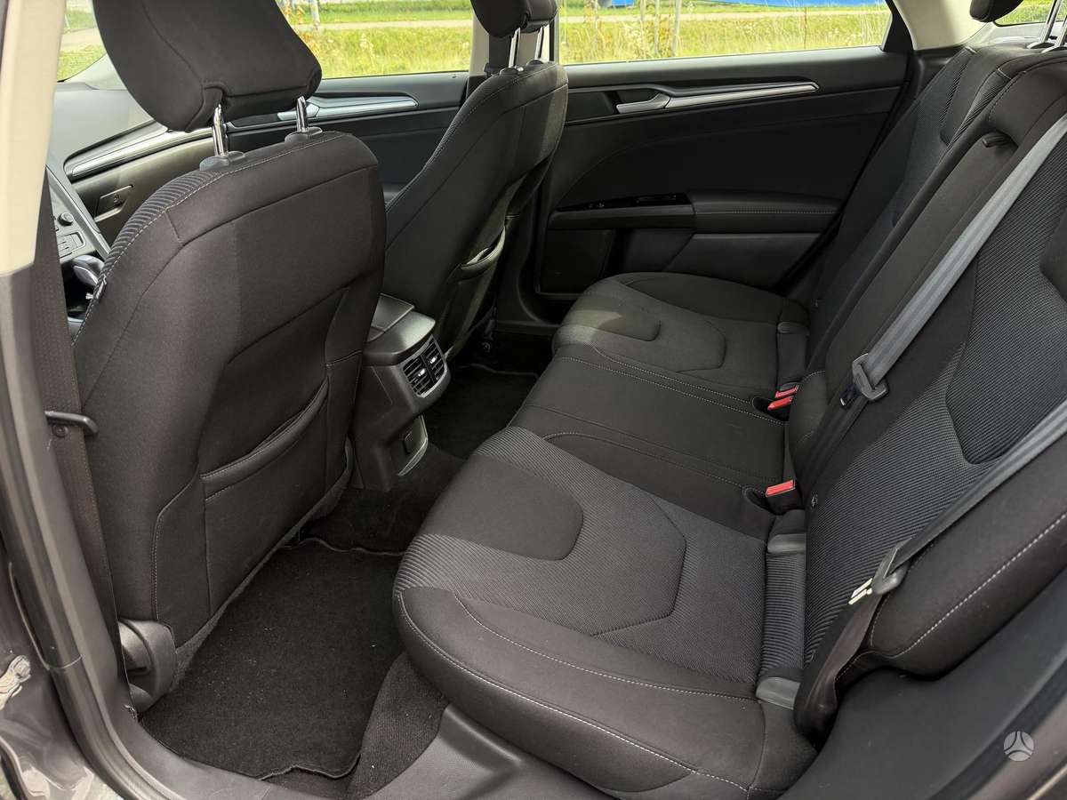 Ford Mondeo 2015 — фото 12