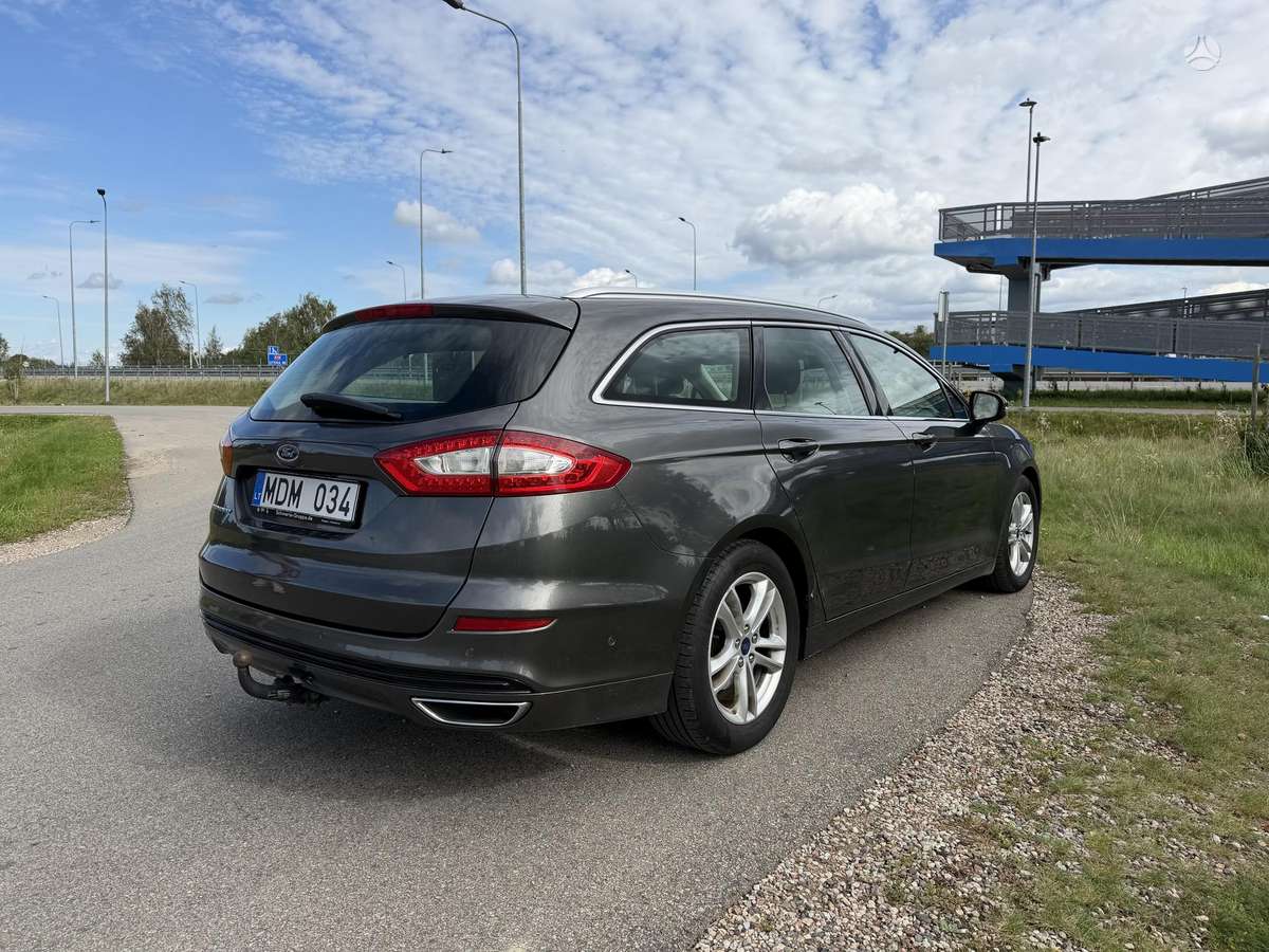 Ford Mondeo 2015 — фото 9