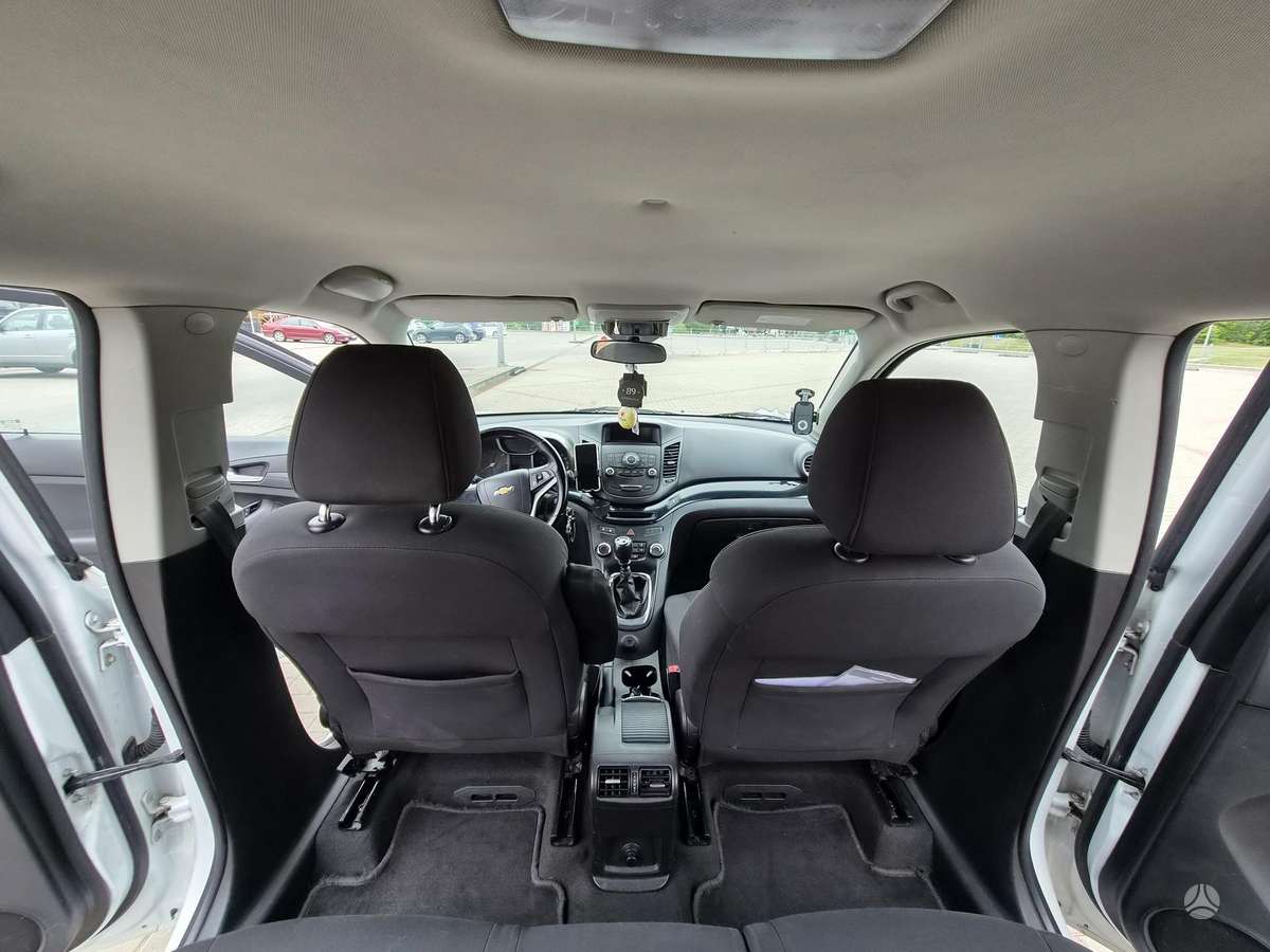 Chevrolet Orlando 2012 — photo 12