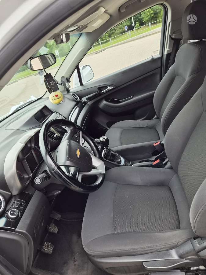 Chevrolet Orlando 2012 — photo 8