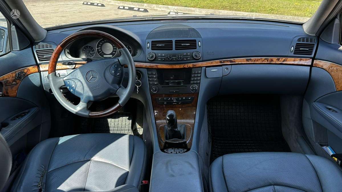Mercedes-Benz E220 2004 — engine 2148 cm³, 150 HP (110kW)