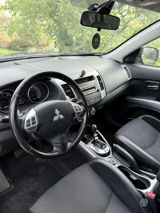 Mitsubishi Outlander 2011 — фото 17